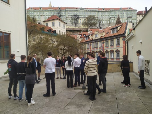 Studentský parlament na návštěvě v Poslanecké sněmovně
