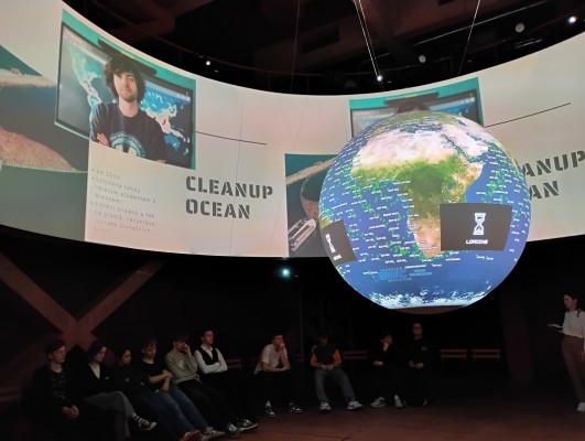 Dětský a Studentský parlament navštívil vzdělávací centrum Sféra