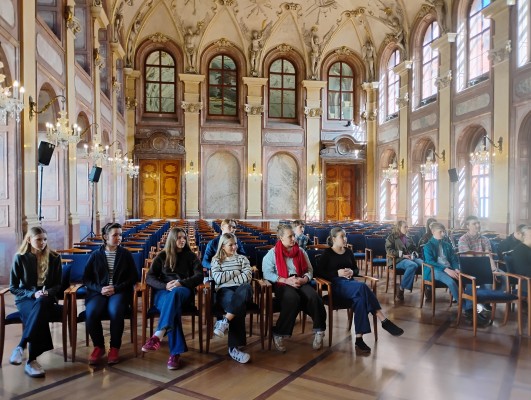 Dětský parlament v Senátu: demokracie na vlastní oči