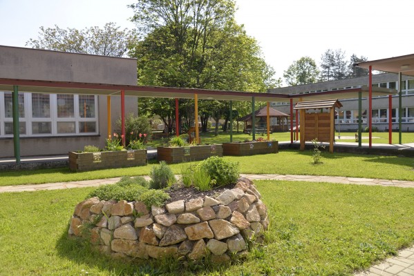 Záhonky na zahradě...