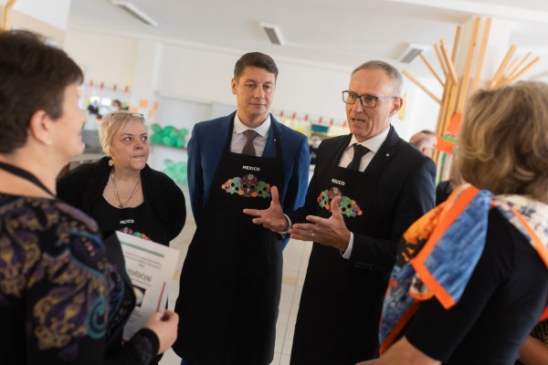 Děti ze ZŠ Erno Košťála si užily den s mexickou velvyslankyní, Foto: Tomáš Kubelka