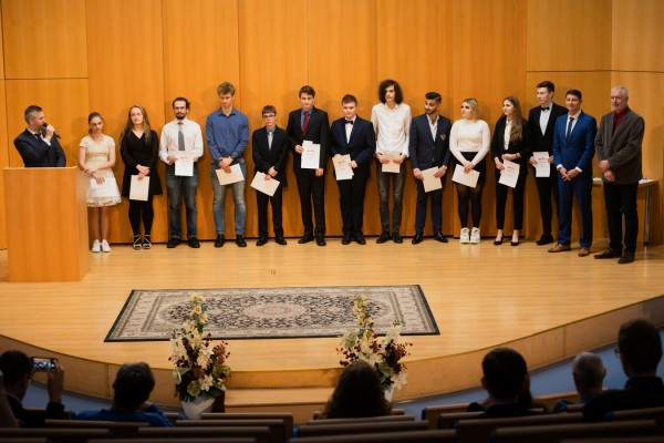 Radnice ocenila další nadané žáky a studenty