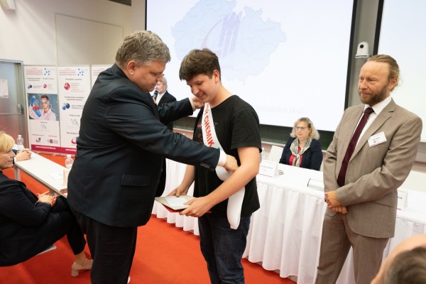 ZŠ Polabiny 3 opět mezi republikovou špičkou v chemii