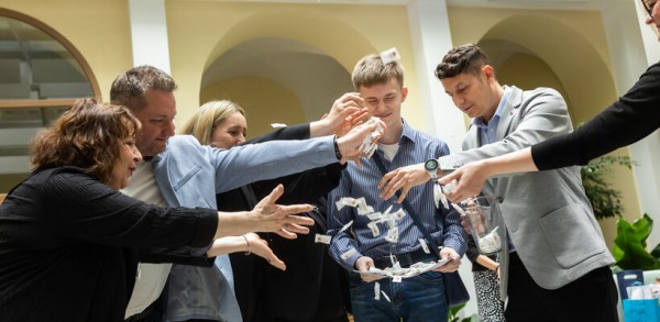 Pardubice pokřtily omalovánky podle kreseb talentovaného autistického chlapce